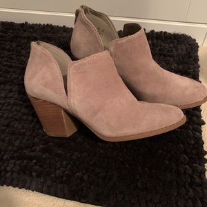 Brand new tan booties